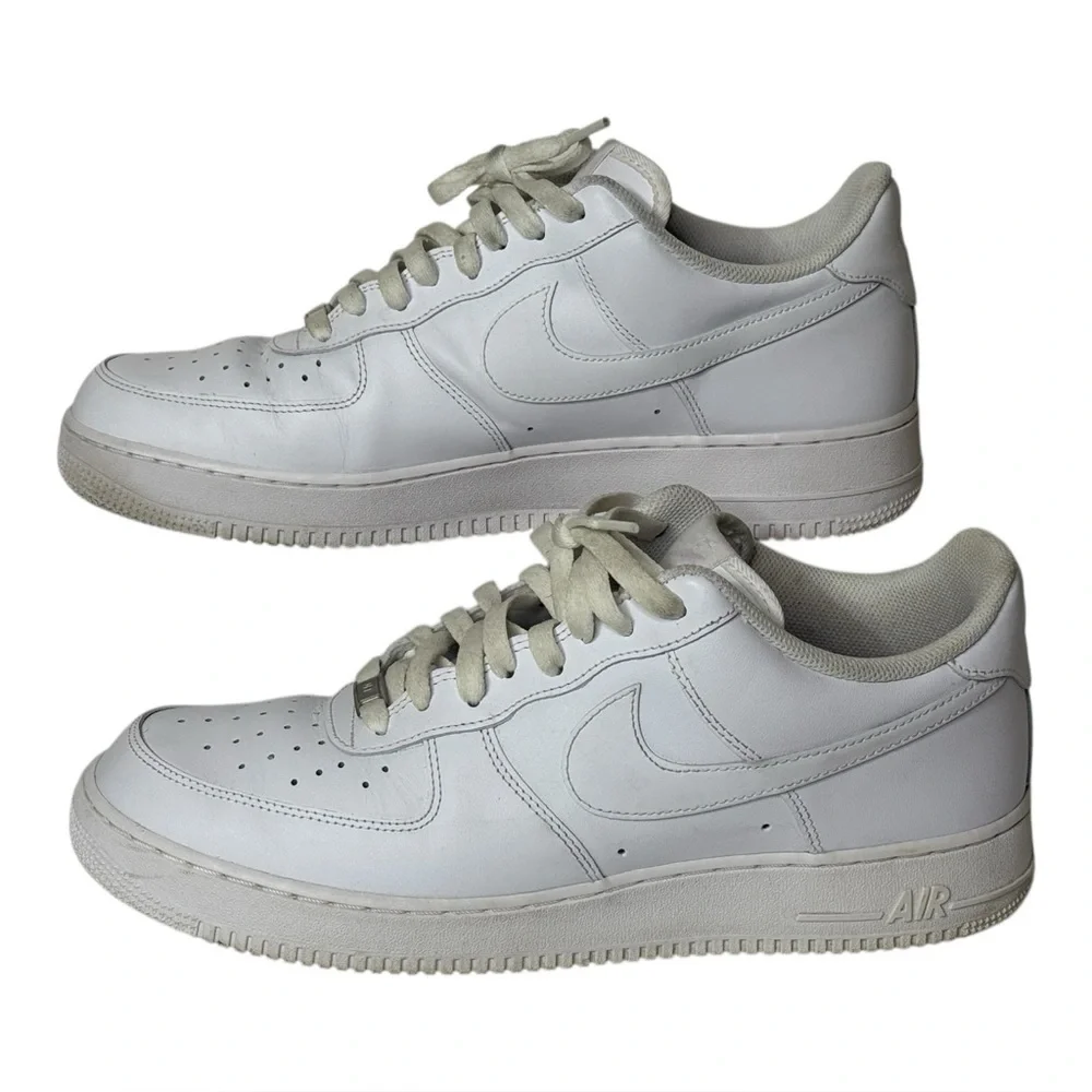 Nike Air‎ Force 1 White Men's Size 13 Leather Sneakers CWQ2288-111